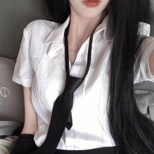 我的同桌是校花